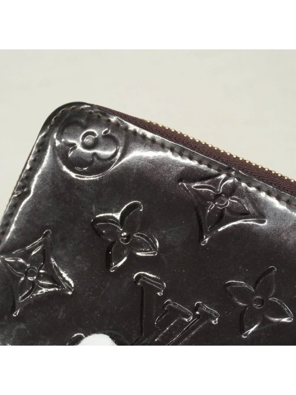 Louis Vuitton Coin Purse Vernis Zippy Amarante